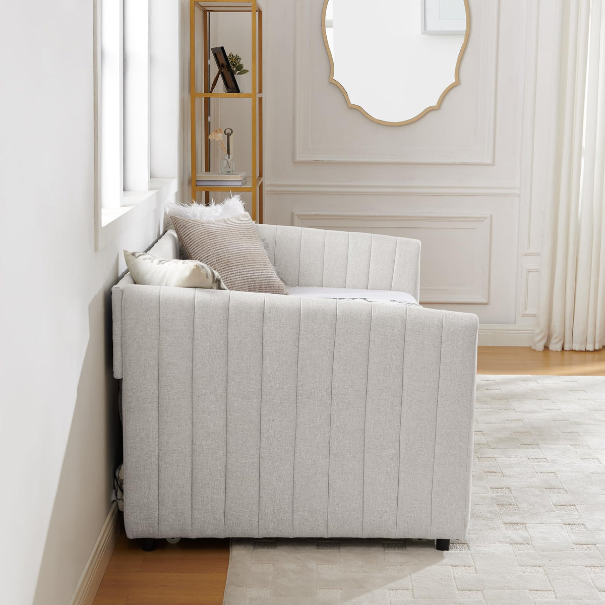 Twin Size Upholstered Linen Daybed with Trundle D130